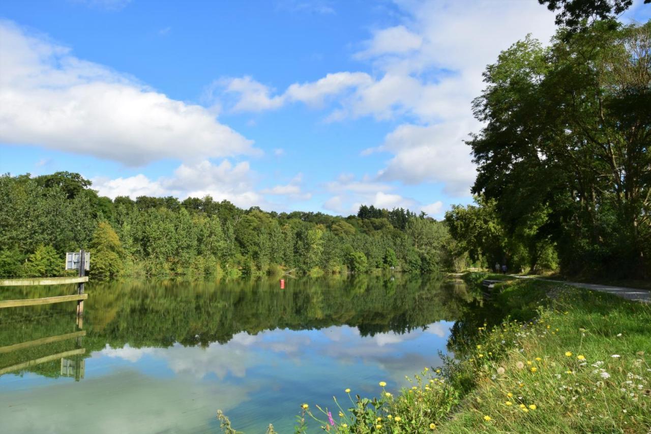 Ecluse Le Port, Etape Velofrancette Panzió Sace Kültér fotó