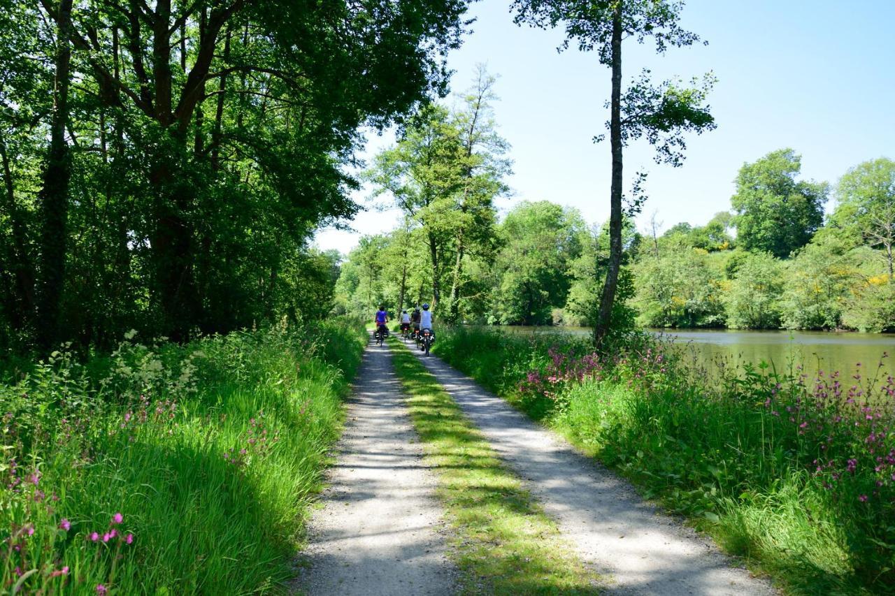 Ecluse Le Port, Etape Velofrancette Panzió Sace Kültér fotó
